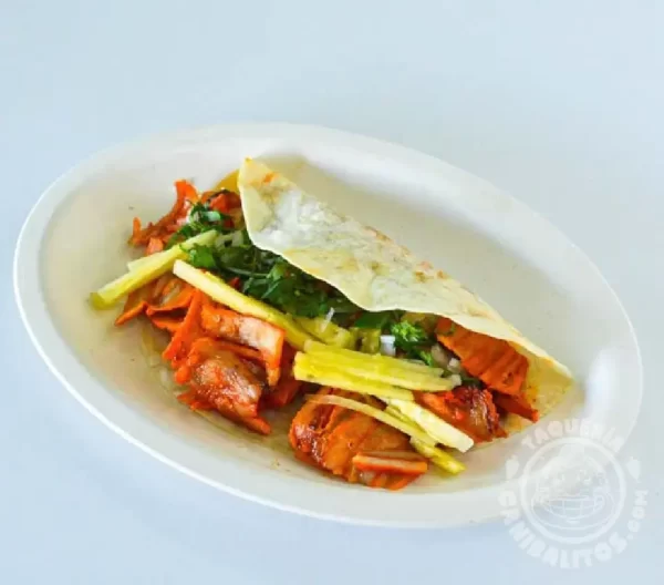 Taco de harina al pastor